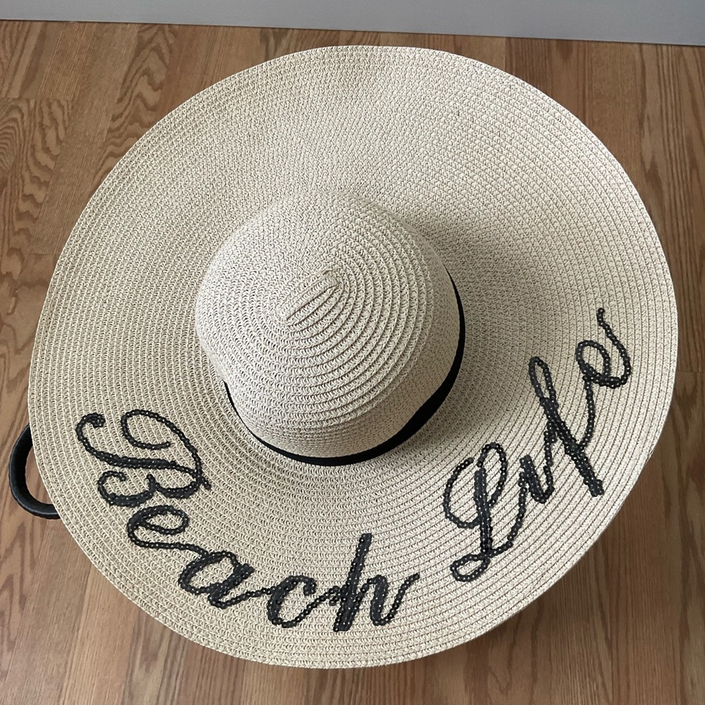 NWOT ‘Beach Life’ Wide Brim Straw Hat, Adjustable